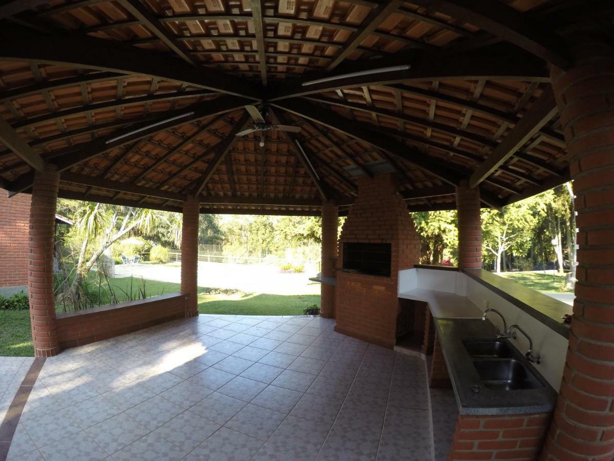 Chacara Quinta Dos Esquilos Villa โกเทีย ภายนอก รูปภาพ